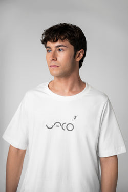 Collection of Camiseta Classic UACO blanco roto in a gallery layout