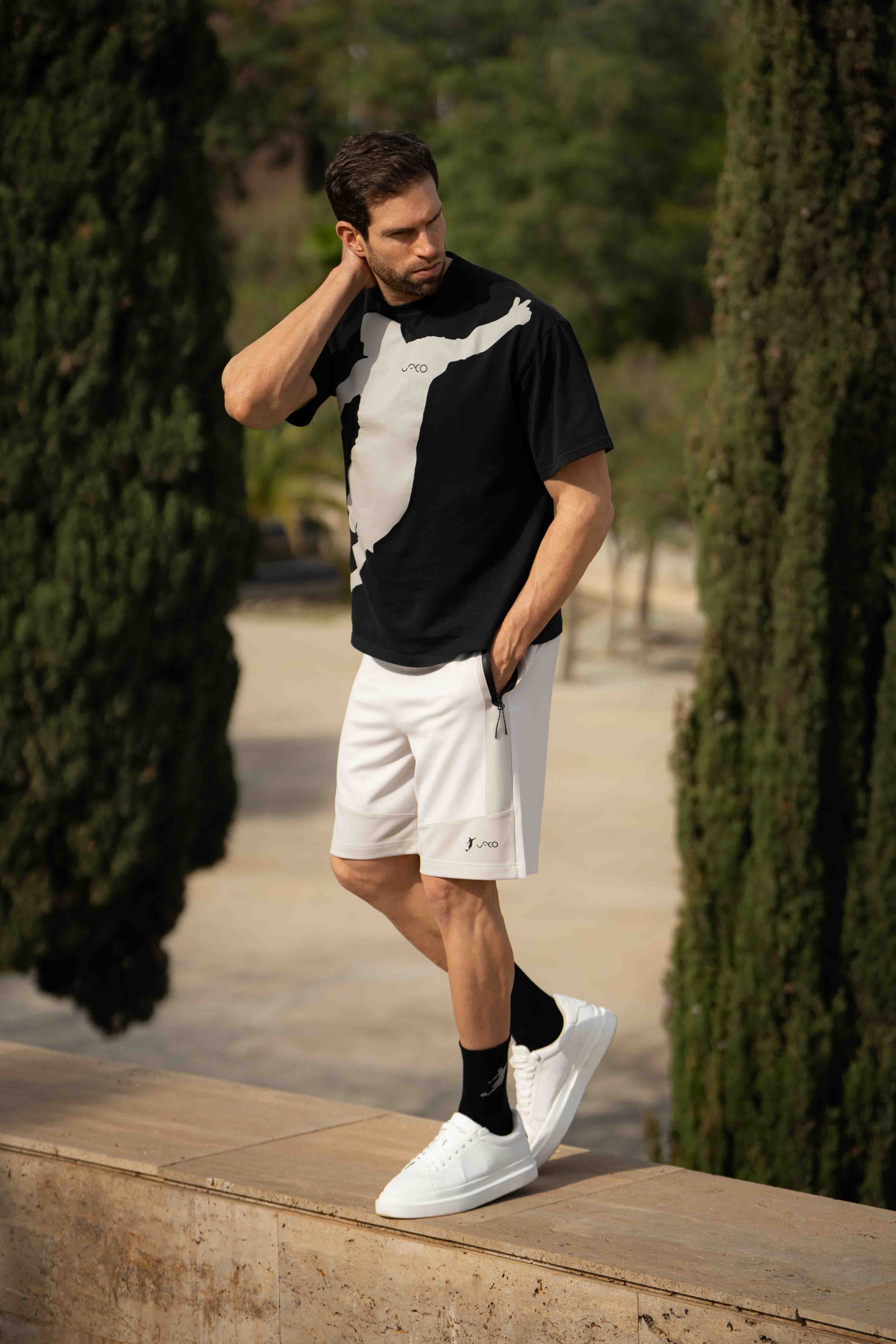 Collection of Pantalón corto FlexTech Bicolor Beige in a gallery layout