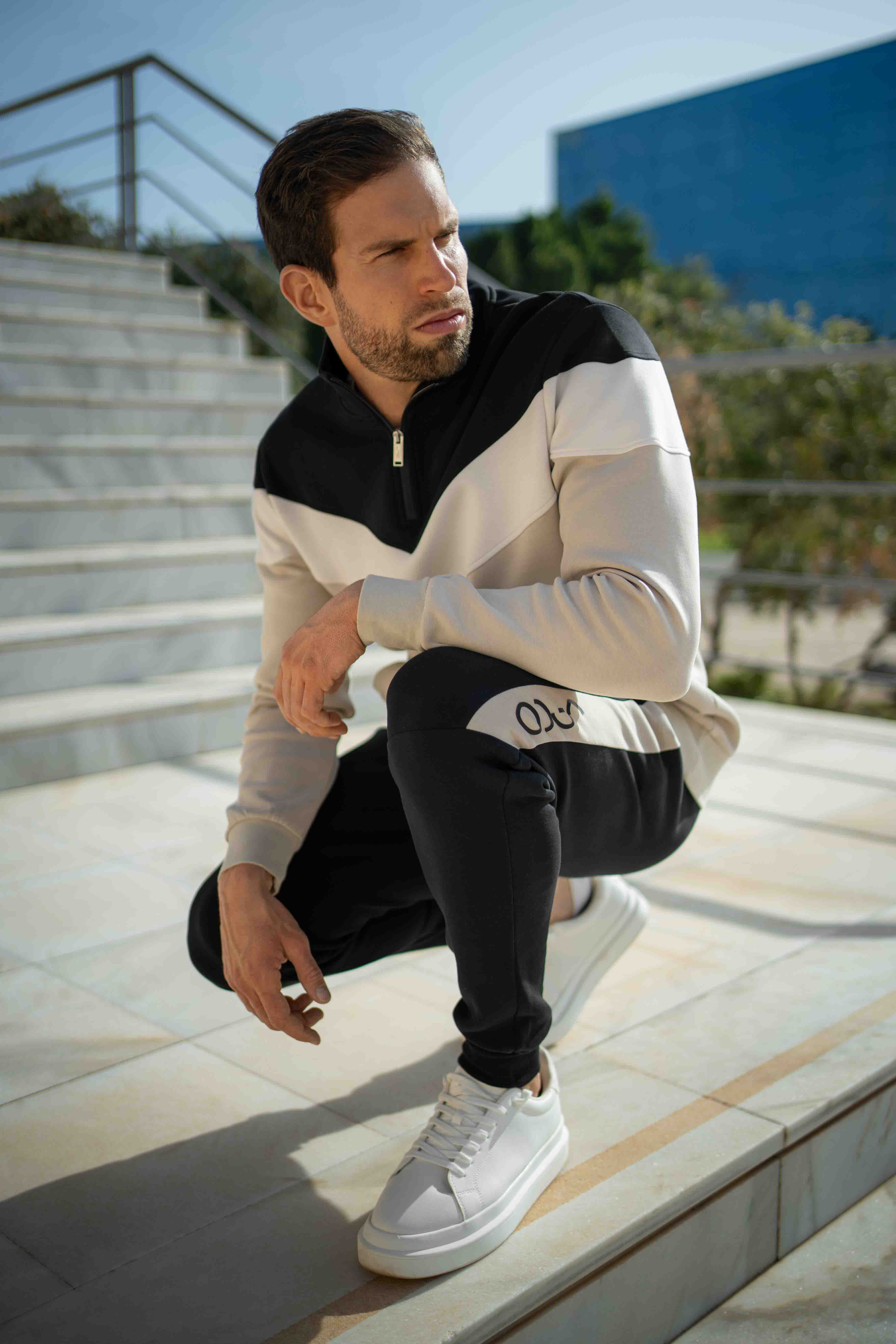 Collection of Pantalon FlexTech Bicolor Negro in a gallery layout