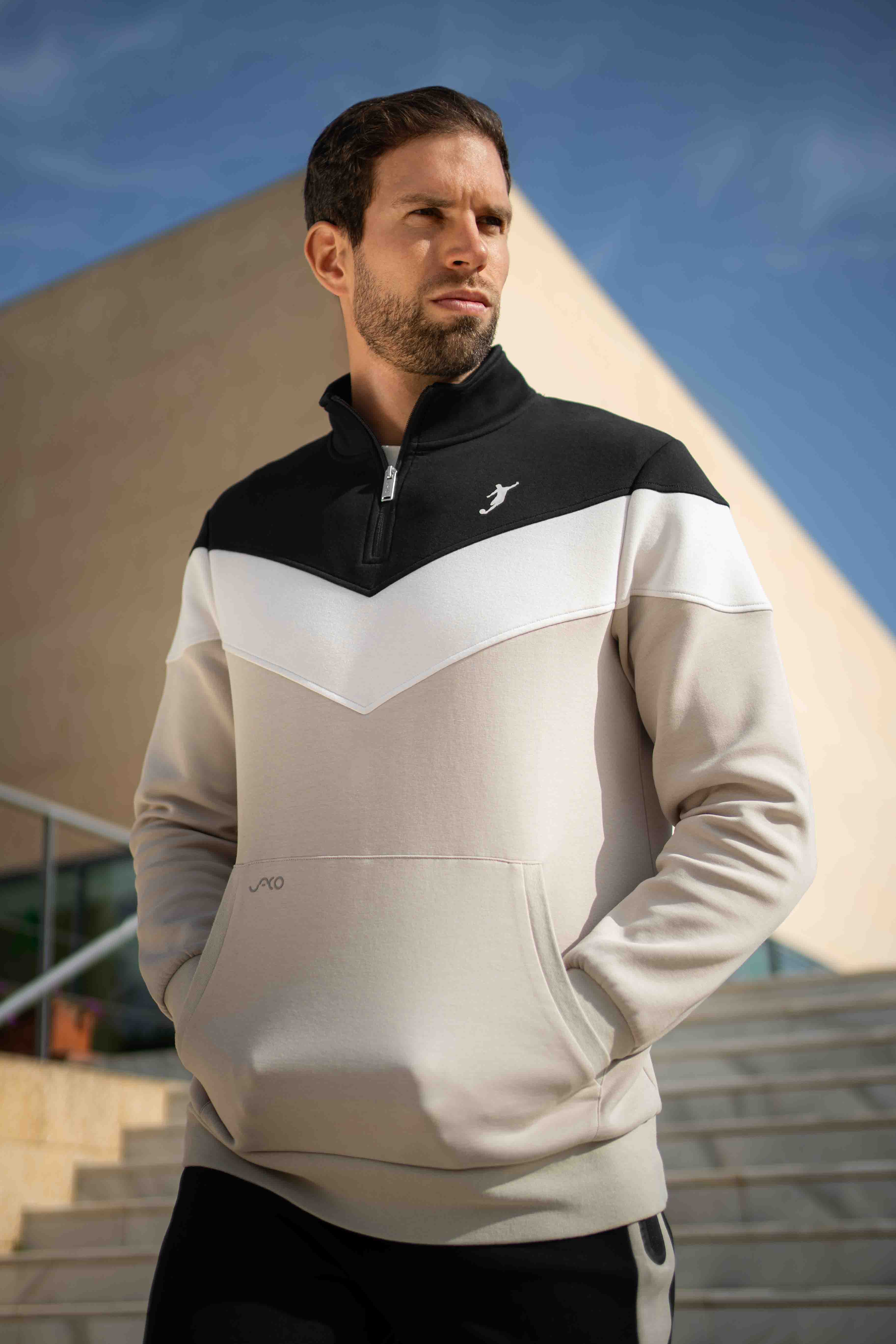Collection of Sudadera FlexTech Color Block Beige in a gallery layout