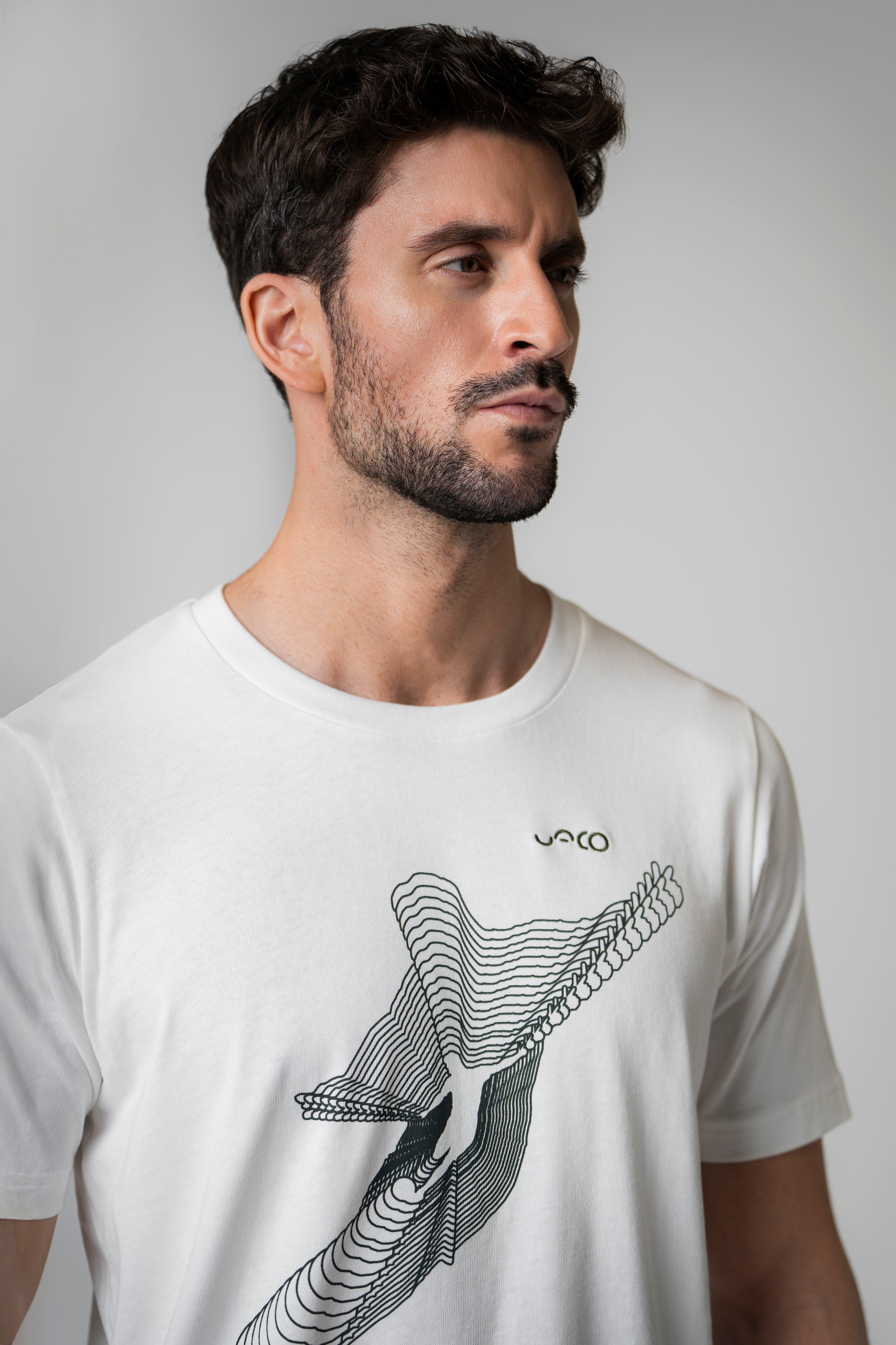 Collection of Camiseta Focus UACO blanco roto in a gallery layout