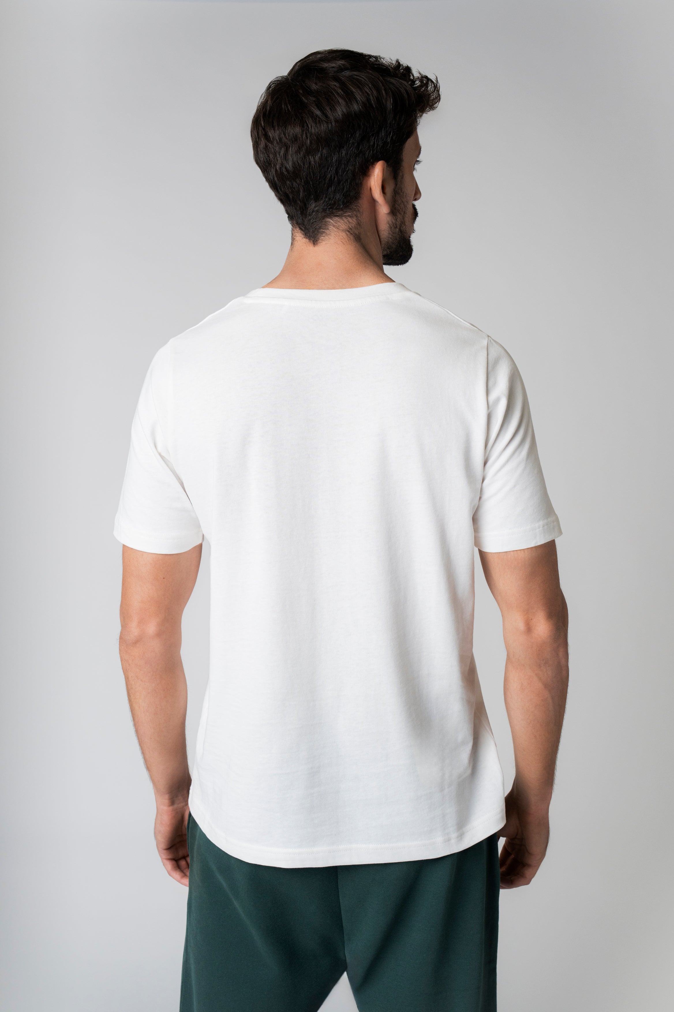 Collection of Camiseta Focus UACO blanco roto in a gallery layout