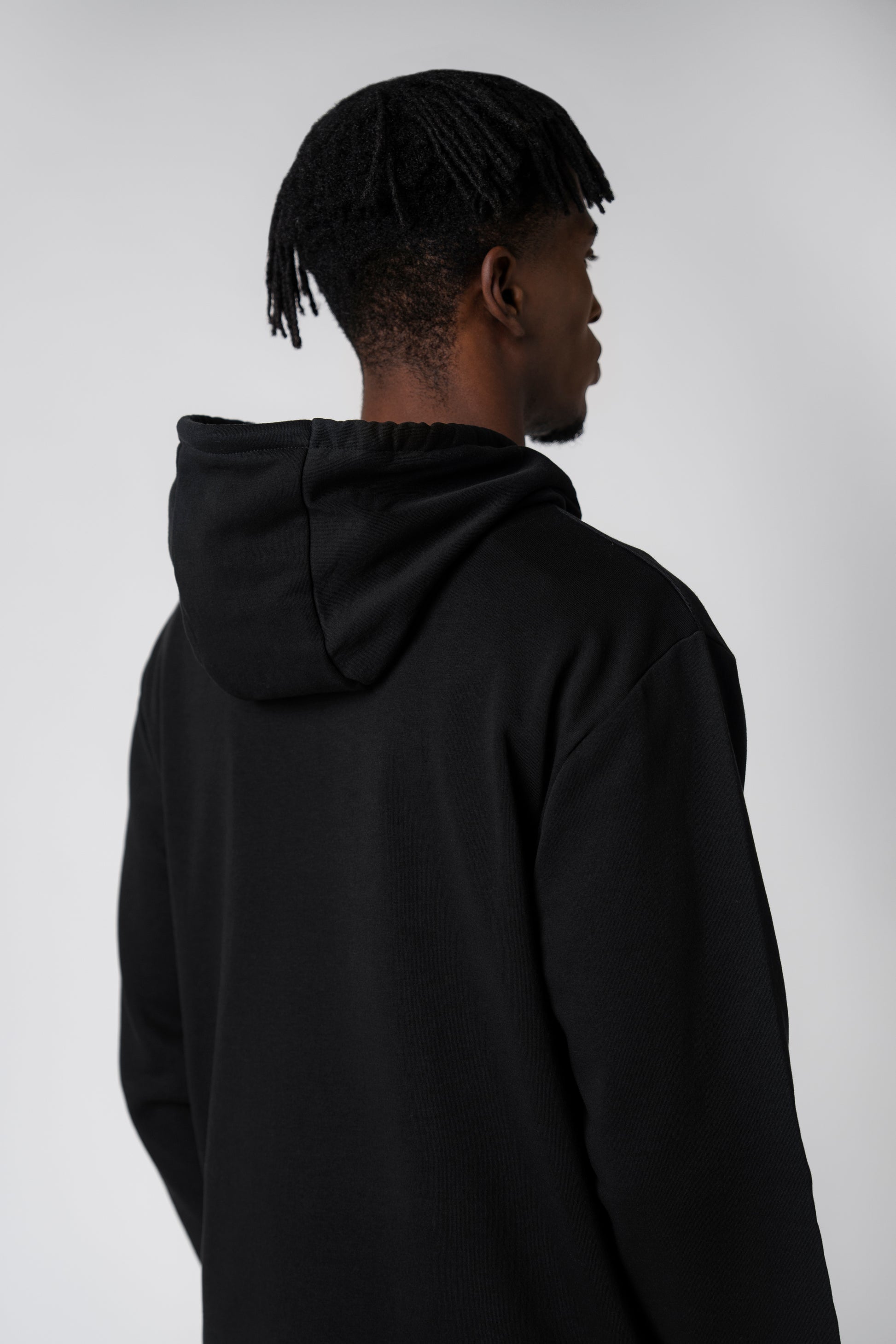 Sudadera UACO con capucha negra